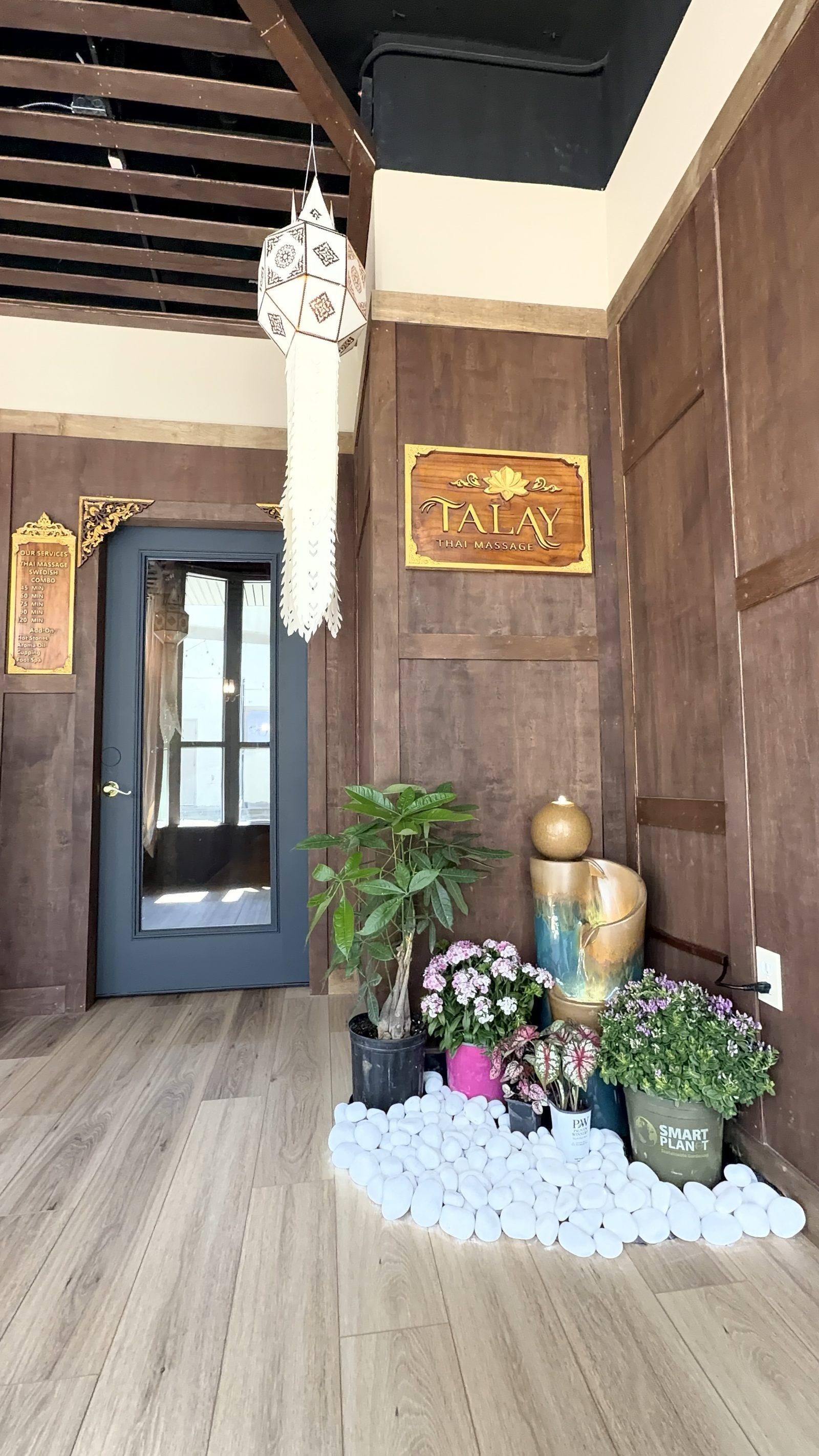 Talay Thai Massage entryway
